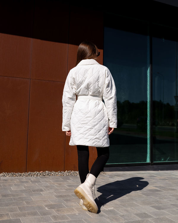  Зображення Жіноче демісезоне пальто з стьобаної плащівки 