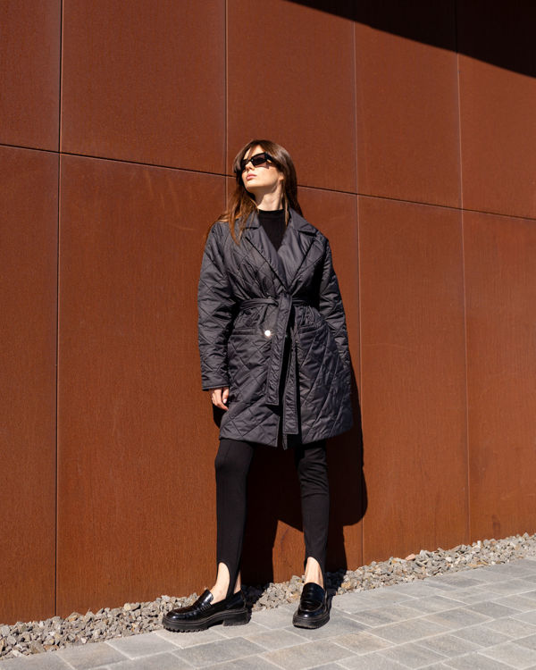  Зображення Жіноче демісезоне пальто з стьобаної плащівки 