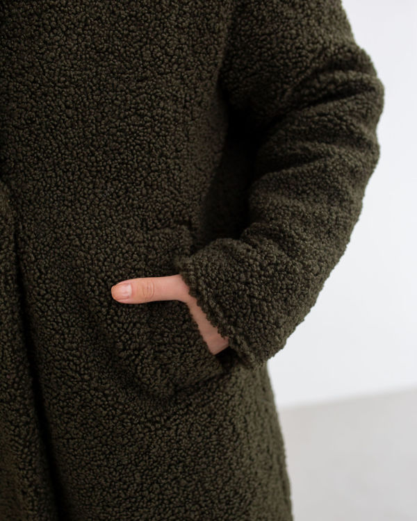  Зображення Жіноча шубка з еко хутра в кольорі хакі 