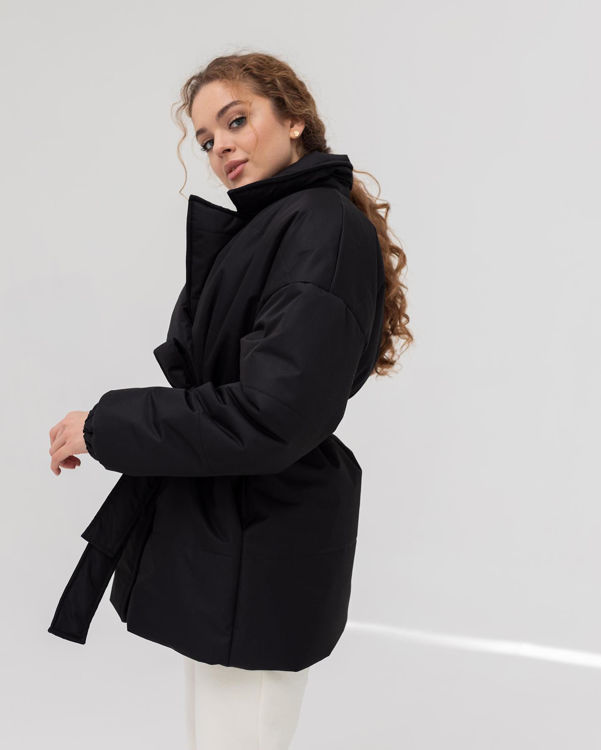  Зображення Куртка зимова жіноча на запах чорного кольору 