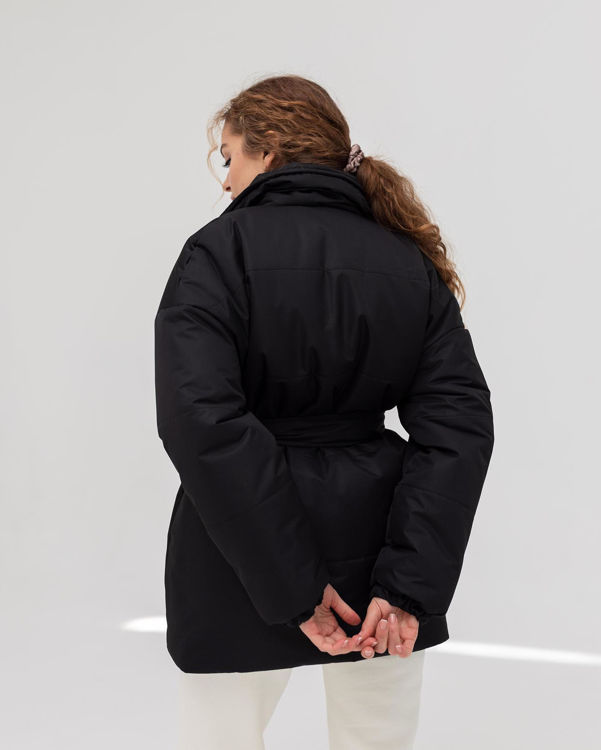  Зображення Куртка зимова жіноча на запах чорного кольору 