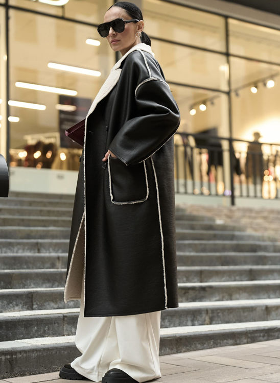  Зображення Жіноча дублянка подовжена -чорна з молочним хутром 