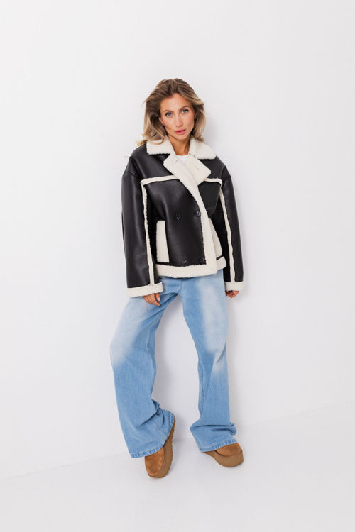  Зображення Жіноча дублянка з хутром чорна з молочним хутром 