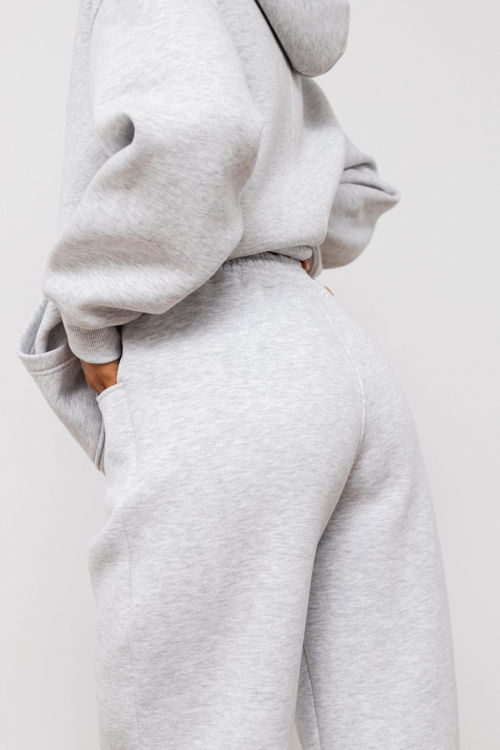  Зображення Обʼємні джогери утеплені на резинці внизу 