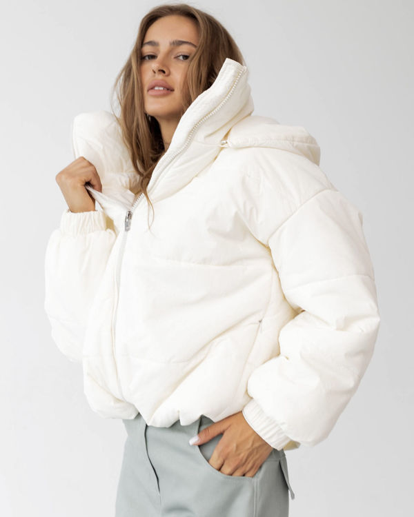  Зображення Обʼємна зимова жіноча куртка 