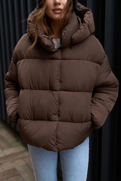  Зображення Куртка - пуфер шоколадного кольору 