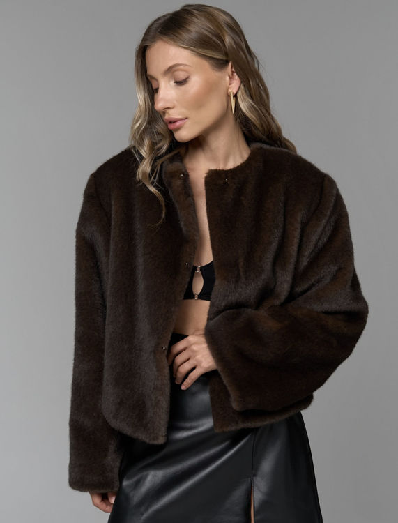  Зображення Шубка вкорочена з еко хутра норки 