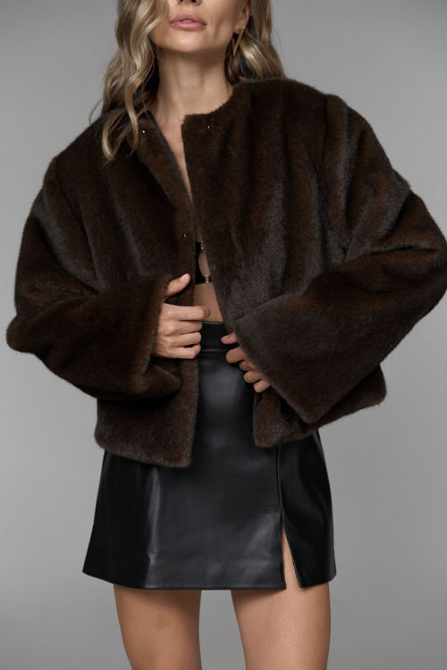  Зображення Шубка вкорочена з еко хутра норки 