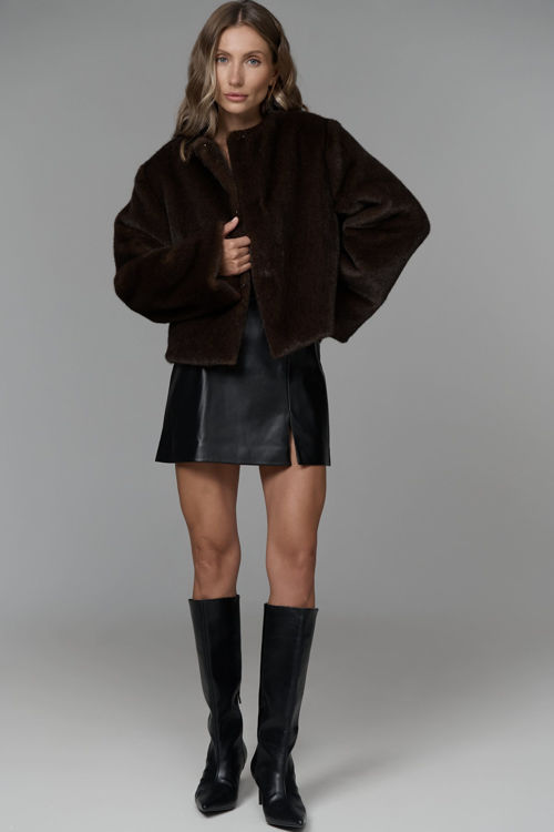  Зображення Шубка вкорочена з еко хутра норки 