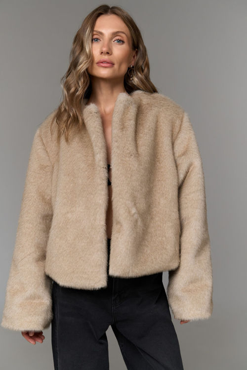  Зображення Шубка вкорочена з еко хутра норки 