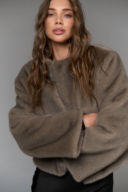  Зображення Шубка вкорочена з еко хутра норки 