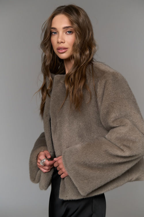  Зображення Шубка вкорочена з еко хутра норки 