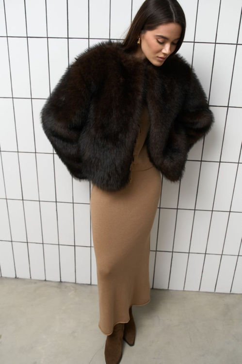  Зображення Шубка вкорочена з еко хутра песця 