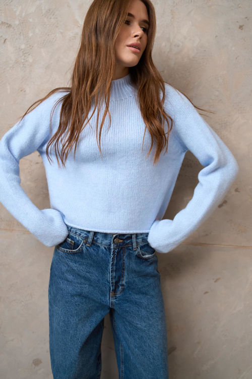  Зображення Вкорочений светр із рукавами регланами 