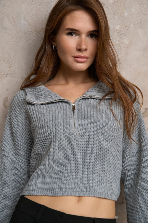  Зображення Короткий вʼязаний светр з коміром на блискавці 