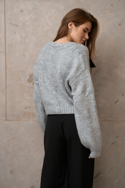  Зображення Вʼязаний сірий кардиган, прикрашений чорними бантиками 