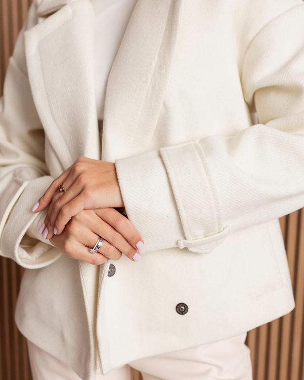  Зображення Демісезоне жіноче пальто укорочене молочного кольору 