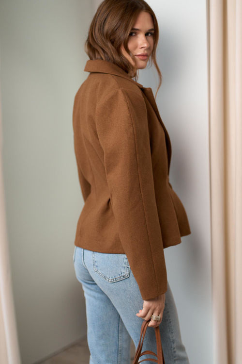  Зображення Жакет з обʼємними рукавами та защіпами на талії 