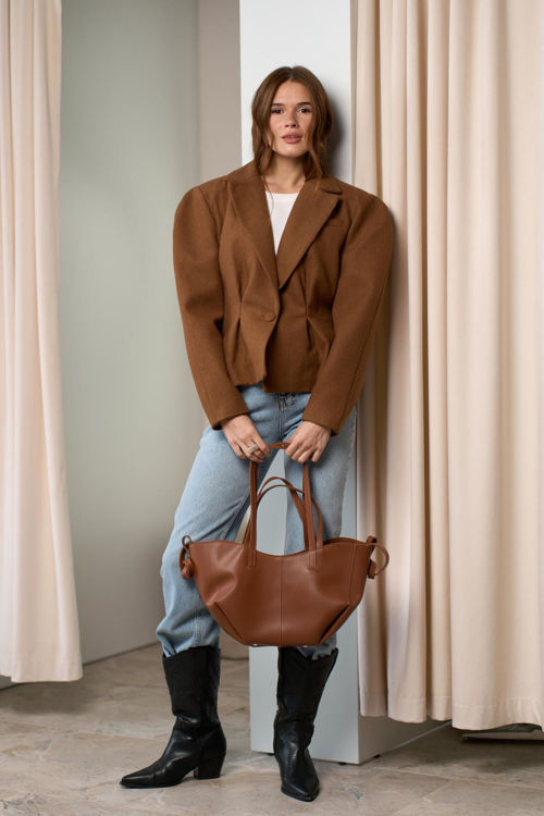  Зображення Жакет з обʼємними рукавами та защіпами на талії 