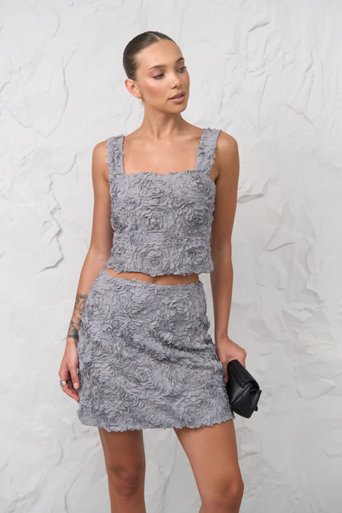  Зображення Костюм топ та спідниця з квітковою вишивкою 