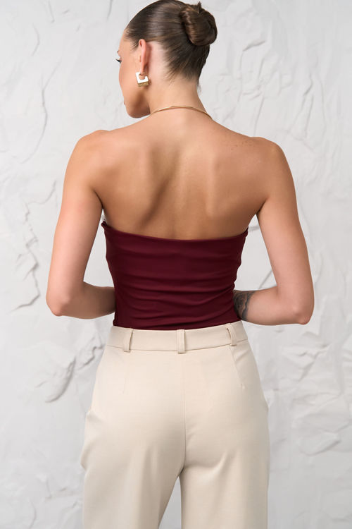  Зображення Боді з чашками 